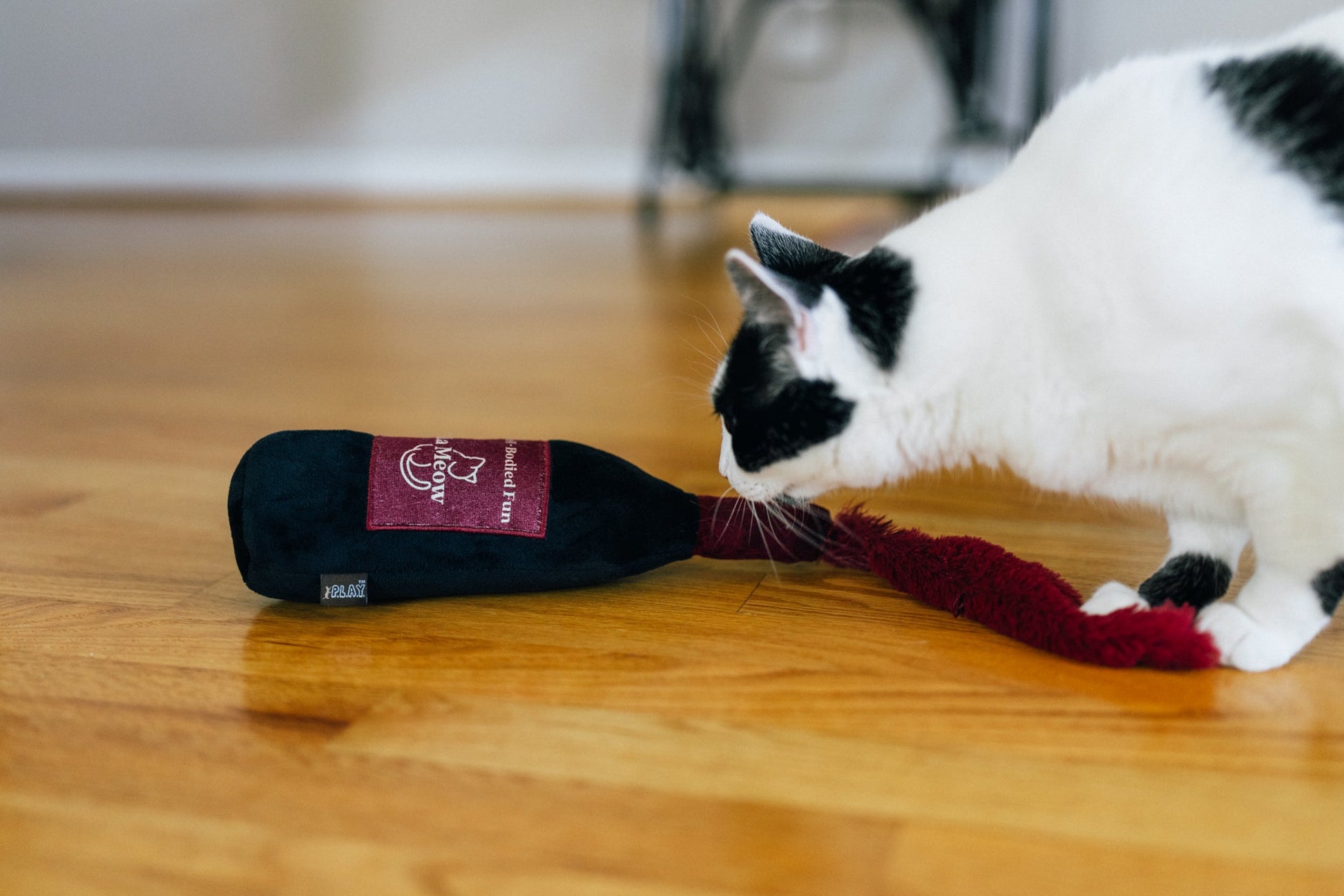 Feline Frenzy Catbernet Sauv Kicker Toy